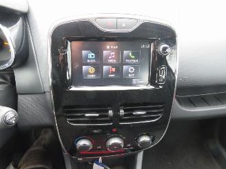 Renault Clio 0.9 tce 90pk 5drs Euro 5  Night&Day Navigatie  2012-12 picture 17