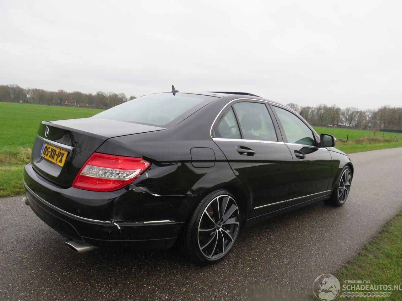 Mercedes C-klasse 280 3.0 6 Cilinder  231pk  Automaat 173.000km navigatie  [ nieuwstaat