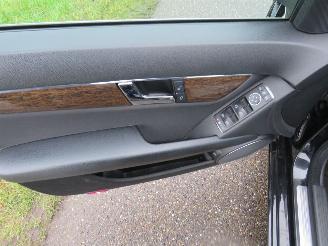 Mercedes C-klasse 280 3.0 6 Cilinder  231pk  Automaat 173.000km navigatie  [ nieuwstaat picture 23