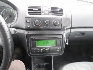 Skoda Fabia 1.2 12v GO  Airco  Topstaat picture 4