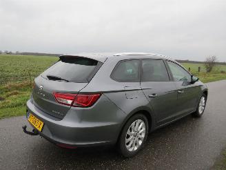 Unfallwagen Seat Leon Seat Leon ST 1.0 116pk  EcoTSI Style Connect Navigaie camera  clim 2017 2017/7