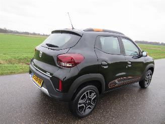 Schadeauto Dacia Spring Comfort plus 5drs Automaat  Elektrische 21.000km nap Camera Leer Navigaie 2023 nieuwstaat 2023/5