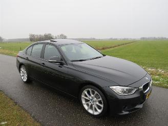skadebil auto BMW 3-serie 328 245 pk Automaat High Executive Sedan Top Staat 2012 leer Camera Navie 2012/4