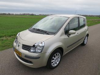 Avarii autoturisme Renault Modus 1.6 16v Automaat  91.000km nap 5drs Mpv Airco  [ van opa geweest 2007/3