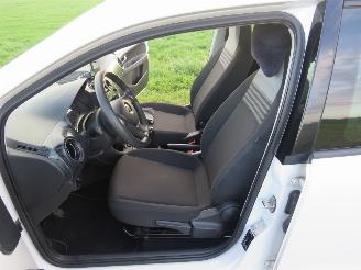 Volkswagen Up! 1.0  BMT Move Up  2019  5DRS airco picture 16