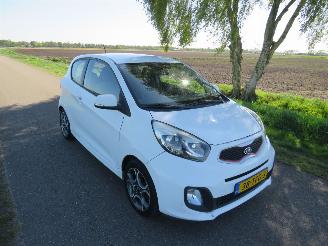 krockskadad bil auto Kia Picanto 1.2 CVVT 86pk Comfort Pack  3drs Airco 2012 2012/5