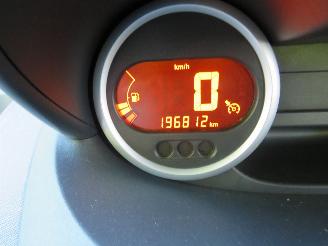 Renault Twingo 1.2 16v Dynamique Schadevrij!!! 2010  Airco Cruiscontrolle top top staat picture 17