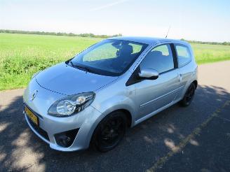 Vaurioauto  passenger cars Renault Twingo 1.2 16v Dynamique 2010  Airco Cruiscontrolle top top staat 2010/9
