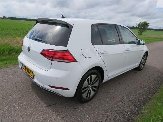 Avarii autoturisme Volkswagen Golf E GOLF Elektrisch Automaat   90.000km 5Drs Camera Navigatie  [ nieuwstaat 2017-10 2017/10