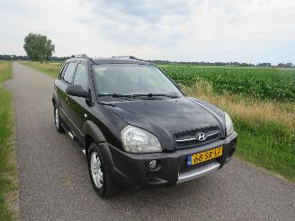 Hyundai Tucson 2.0 i  Active 165.000km nap Suv Airco Nieuwe Apk picture 18