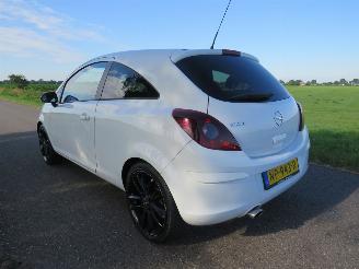 Opel Corsa Opel Corsa 1.4-16V \'111\' Edition Navigatie Airco schadevrij picture 6