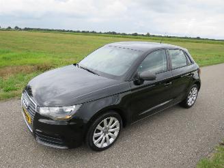 Schadeauto Audi A1 Sportback 1.2 Tfsi 122pk 5drs Airco 170.000km nap Navigatie Clima Stoelverwarming  2014 2014/12