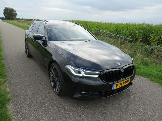 krockskadad bil auto BMW 5-serie 520 e Automaat  Business Edition Plus [ nieuwste type Hybrid Elektriciteit 2022 vol optie 2022/9