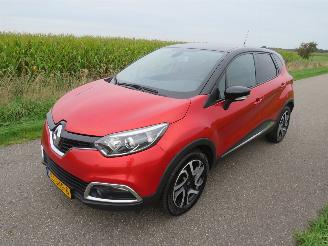 Schadeauto Renault Captur 0.9 TCE Dynamique 2016 160.000km nap Navigatie Airco Euro 6 2016/10