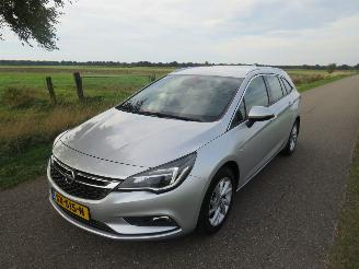 skadebil auto Opel Astra SPORTS TOURER+1.4 Turbo 150pk  Business Executive vol optie 2018 2018/5