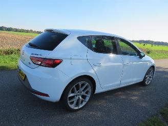 skadebil auto Seat Leon 1.4 TSi 140pk FR Business vol optie  Alcantara leer  Sport 2013/9
