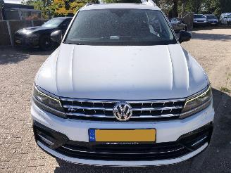krockskadad bil auto Volkswagen Tiguan 1.4 TSI ACT HIGH-LINE 2016/7