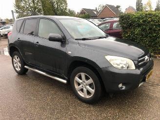 damaged passenger cars Toyota Rav-4  2008/7