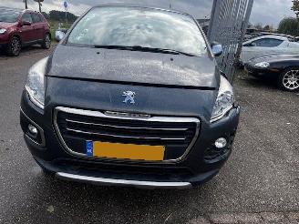 Vaurioauto  passenger cars Peugeot 3008 AUTOMAAT 2014/3