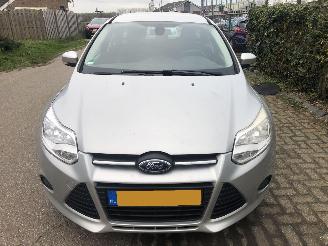 Ford Focus Focus Wagon 1.0 EcoBoost Trend picture 2