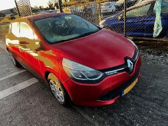 Schadeauto Renault Clio 0.9 EXPRESSION 2013/6
