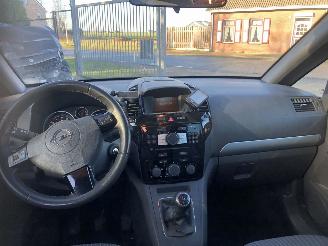 Opel Zafira Zafira 1.8 111 years Edition picture 16