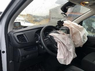 Peugeot Expert Expert 1.5 BlueHDI 100 S&S L3 picture 13