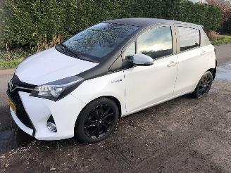 Toyota Yaris TOYOTA YARIS HYBRID picture 3