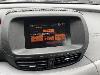 Nissan Almera-tino 1.8 visia picture 8