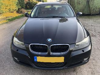 Schadeauto BMW 3-serie 3-serie Touring 318i Luxury Line 2011/12