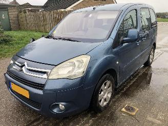 Vaurioauto  passenger cars Citroën Berlingo Berlingo 1.6-16V Multispace 2008/8