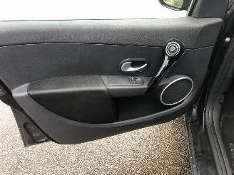 Renault Clio Clio Estate 1.5 dCi Night & Day picture 17