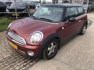 skadebil auto Mini Cooper 1.6 Cooper Pepper 2008/6