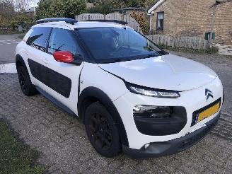 skadebil auto Citroën C4 cactus C4 Cactus 1.2 PureTech Shine 2016/3