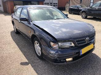 Schadeauto Nissan Maxima-qx Maxima QX 3.0 V6 SE 1998/7