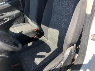 Peugeot Partner Partner 1.5 BlueHDI Premium picture 15