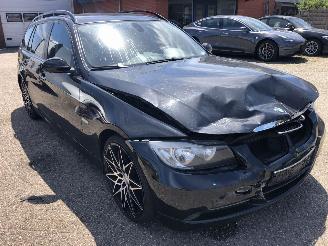 krockskadad bil auto BMW 3-serie 3-serie Touring 320i Business Line 2008/7
