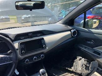 Nissan Micra 1.0 acenta picture 12