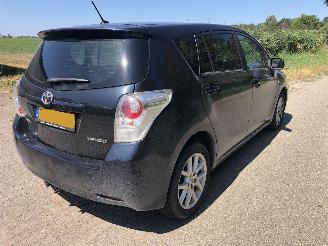 Voiture accidenté Toyota Verso 1.8 VVTI 2013/1