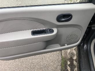 Renault Twingo Twingo 1.2 Authentique picture 3