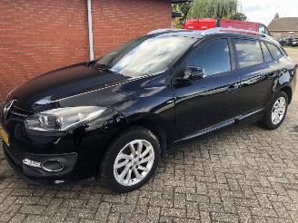 krockskadad bil auto Renault Mégane Mégane Estate 1.2 TCe Limited 2015/4