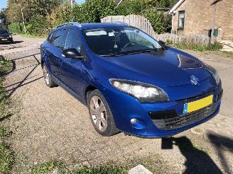 škoda osobní automobily Renault Mégane Mégane Estate 1.6 Parisienne 2011/4