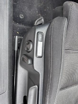 Volkswagen Passat 1.6tdi picture 6
