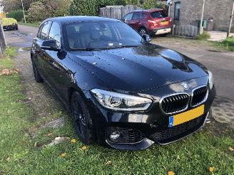 skadebil auto BMW 1-serie 118i Corporate Lease High Executive 2017/9