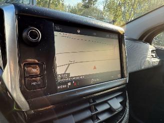 Peugeot 208 1.2 GT-Line Pano Navi Clima picture 9