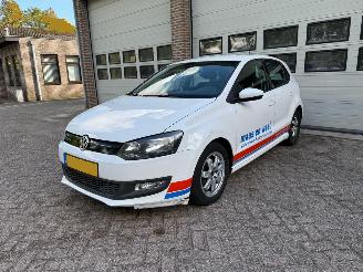 Voiture accidenté Volkswagen Polo 1.2 TDI Bluemotion Clima Cruise 2011/8