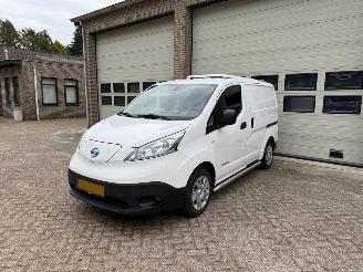 dommages fourgonnettes/vécules utilitaires Nissan E-NV200 Business Solar Panel 2x Schuifdeur Navi Clima 23713 Km NAP ! 2015/9