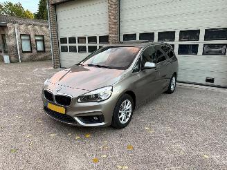 krockskadad bil auto BMW 2-serie Gran Tourer 218i High Executive Pano Leder 2016/6