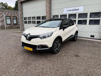 Schadeauto Renault Captur 0.9 TCe Dynamique Clima Navi Cruise 15801 Km NAP ! 2016/3