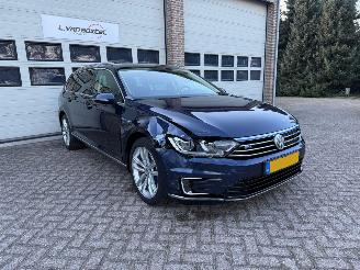 Volkswagen Passat 1.4 TSI GTE Highline Automaat Half-Leder NAP ! picture 2